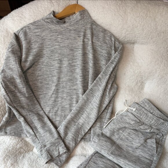 Loft Lou & Gray Set - Picture 1 of 3